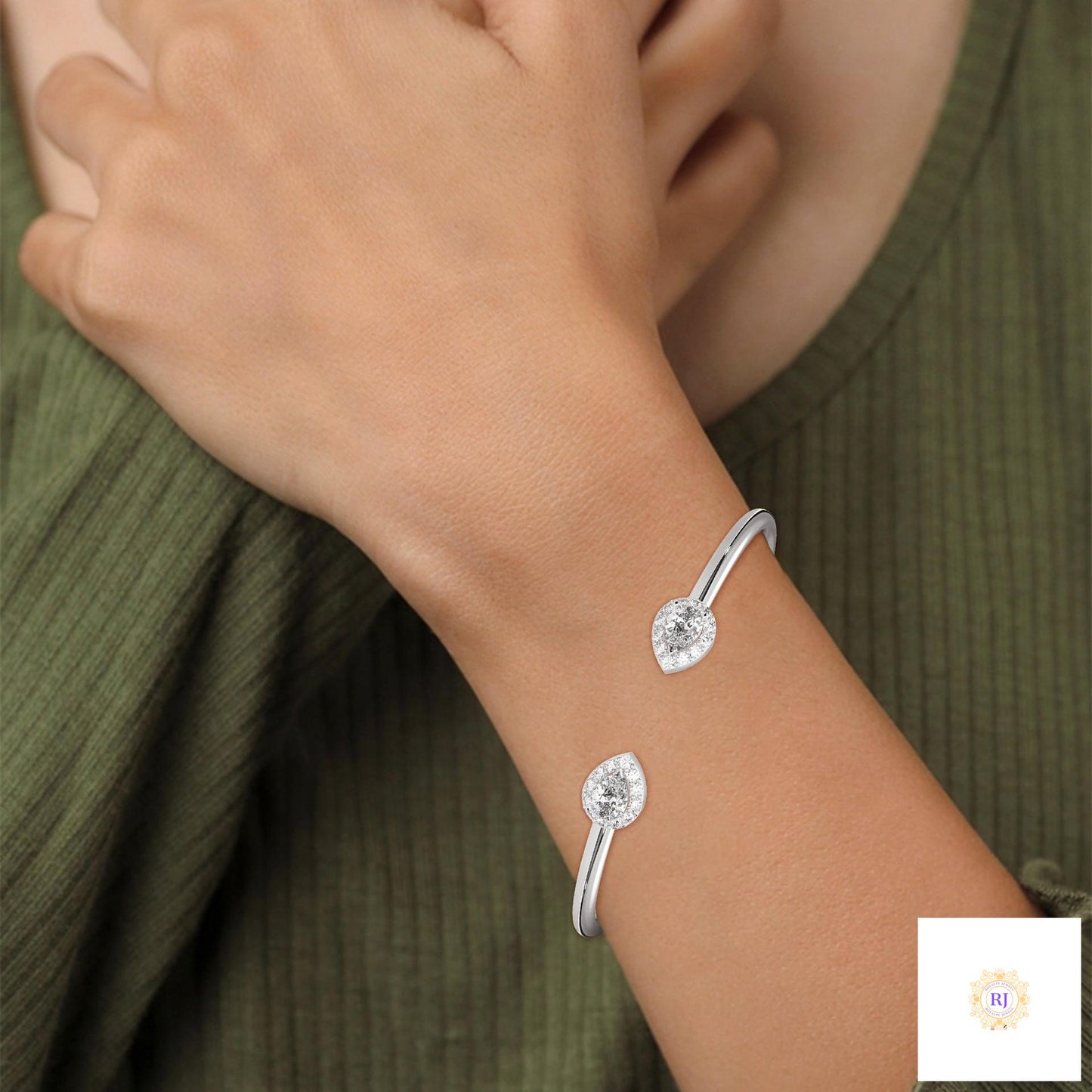 1.60 Ct. Open Bangle with Pear Lab Diamond Accents