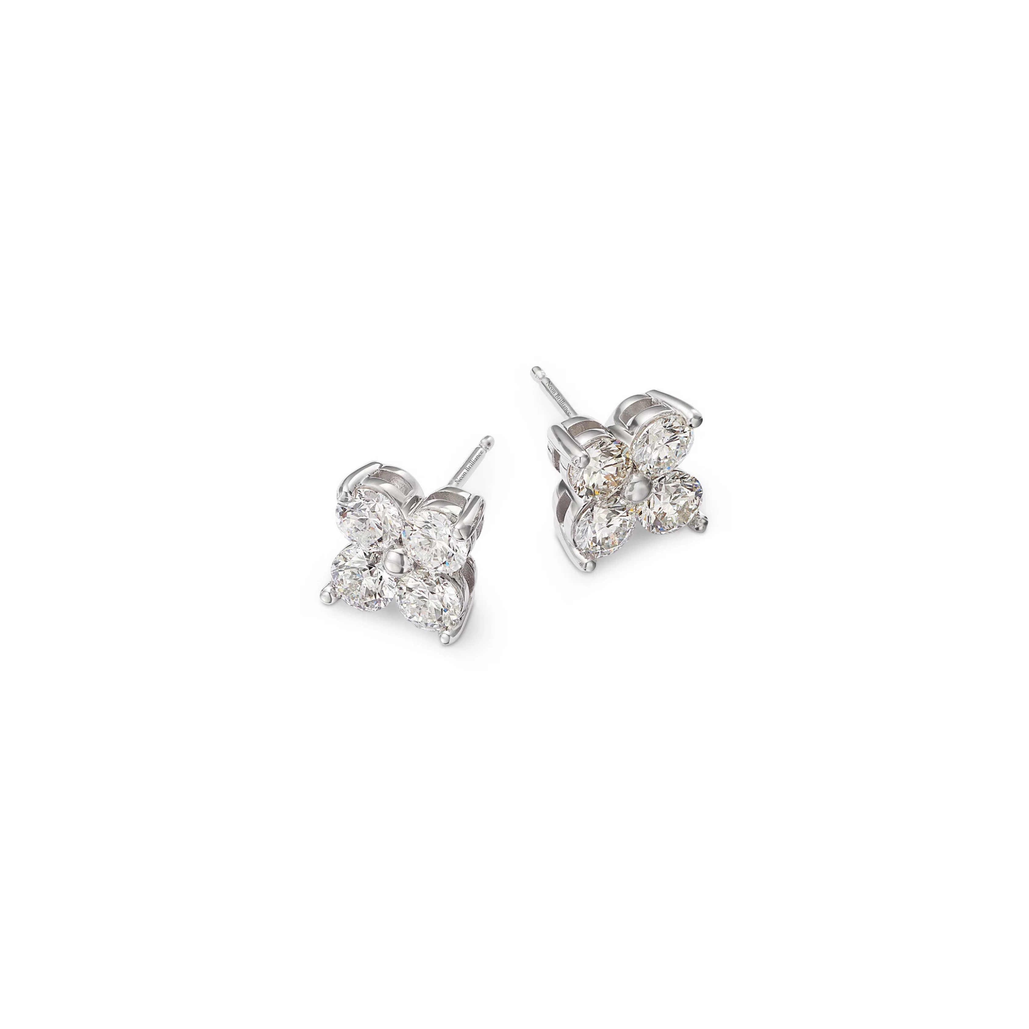 Luxury 14K gold diamond cluster earrings featuring lab-grown diamonds in a timeless floral design. Available in yellow gold, white gold, and rose gold.

