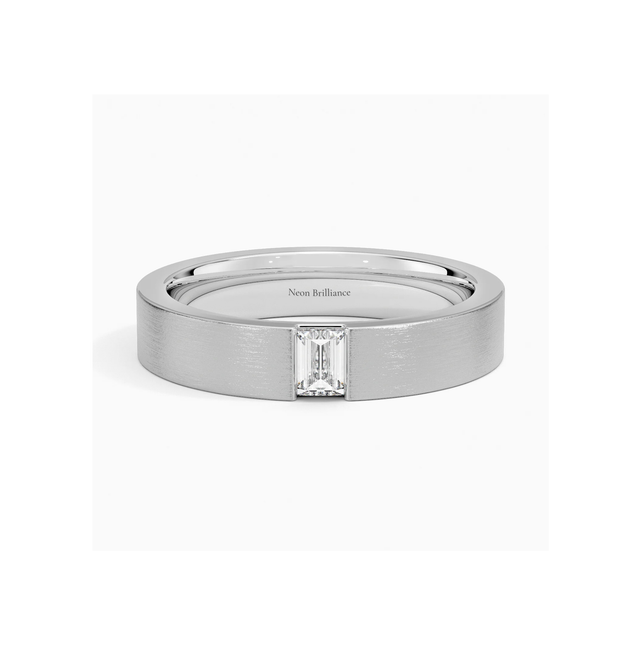 Men’s 14K gold wedding band with an emerald-cut diamond in a bezel setting. Sleek, modern, and sophisticated for a timeless luxury look.