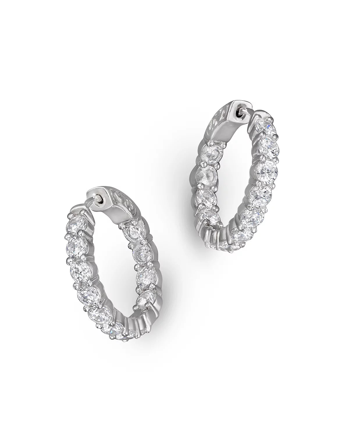 Luxury 14K gold diamond hoop earrings featuring lab-grown diamonds in a pavé setting. Available in Yellow Gold, White Gold, and Rose Gold.
